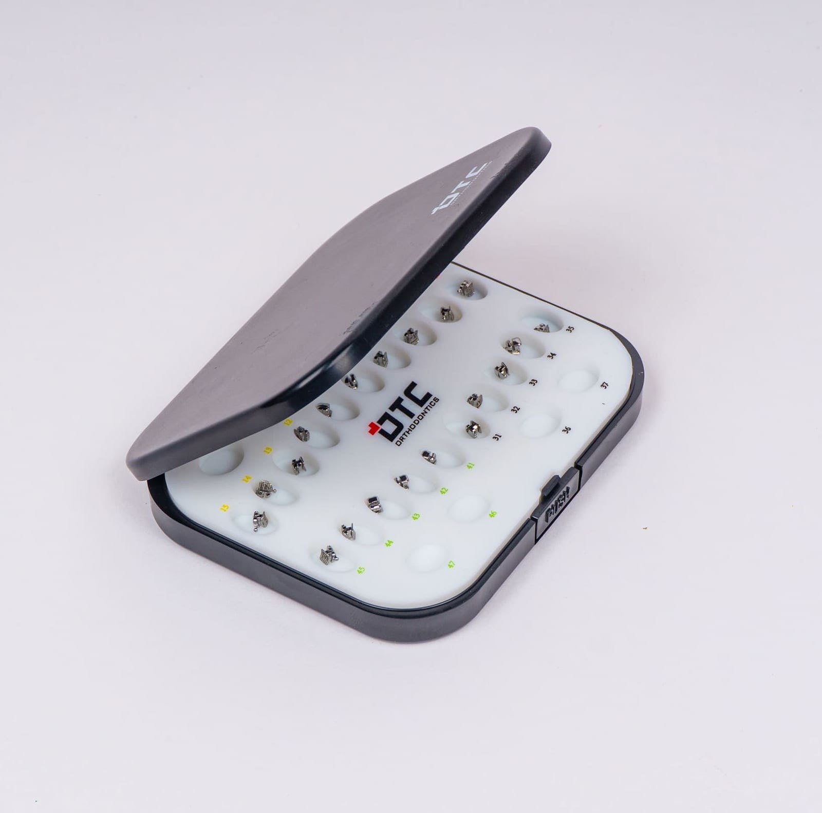 Mắc Cài Tự Đóng Cánh Cam Cải Tiến - DTC