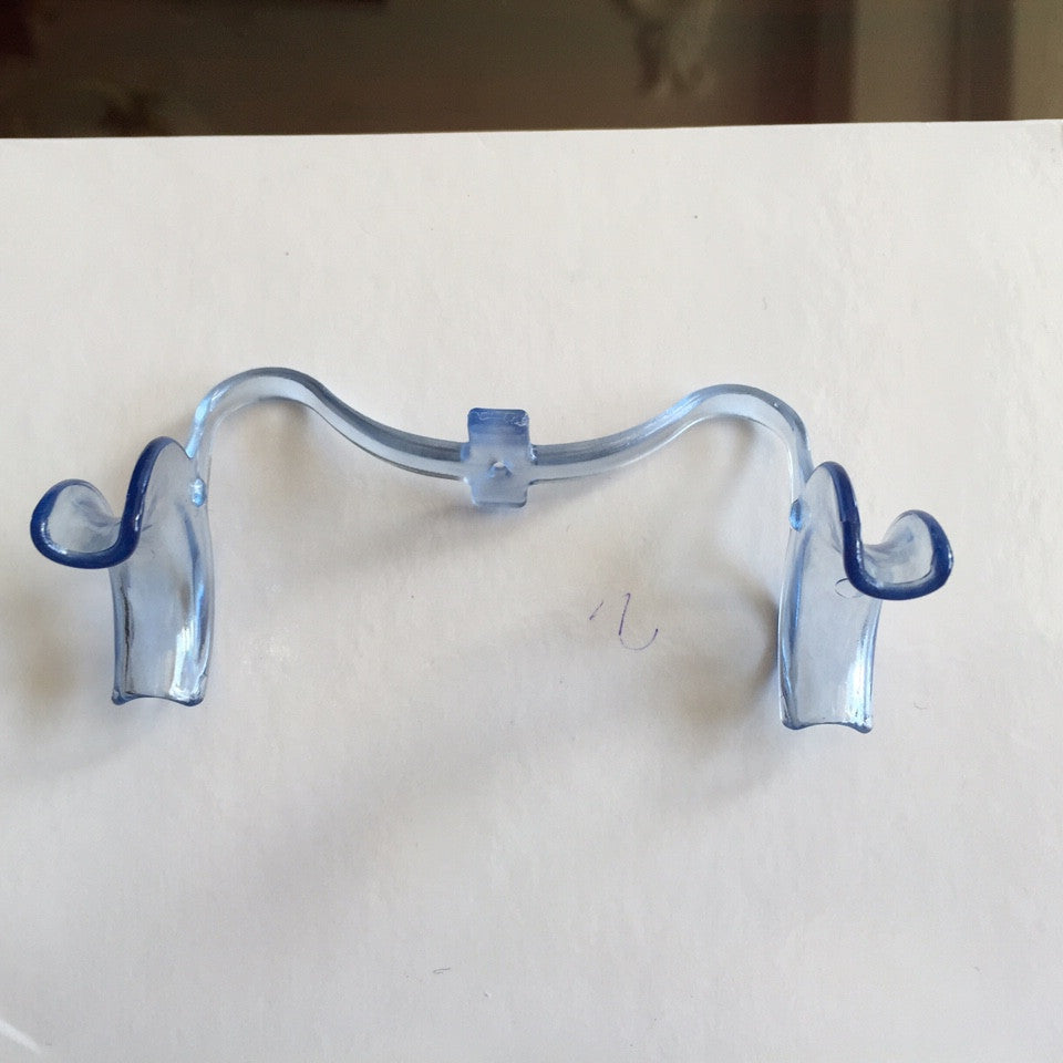 banh-miệng-chặn-lưỡi-49p.vn