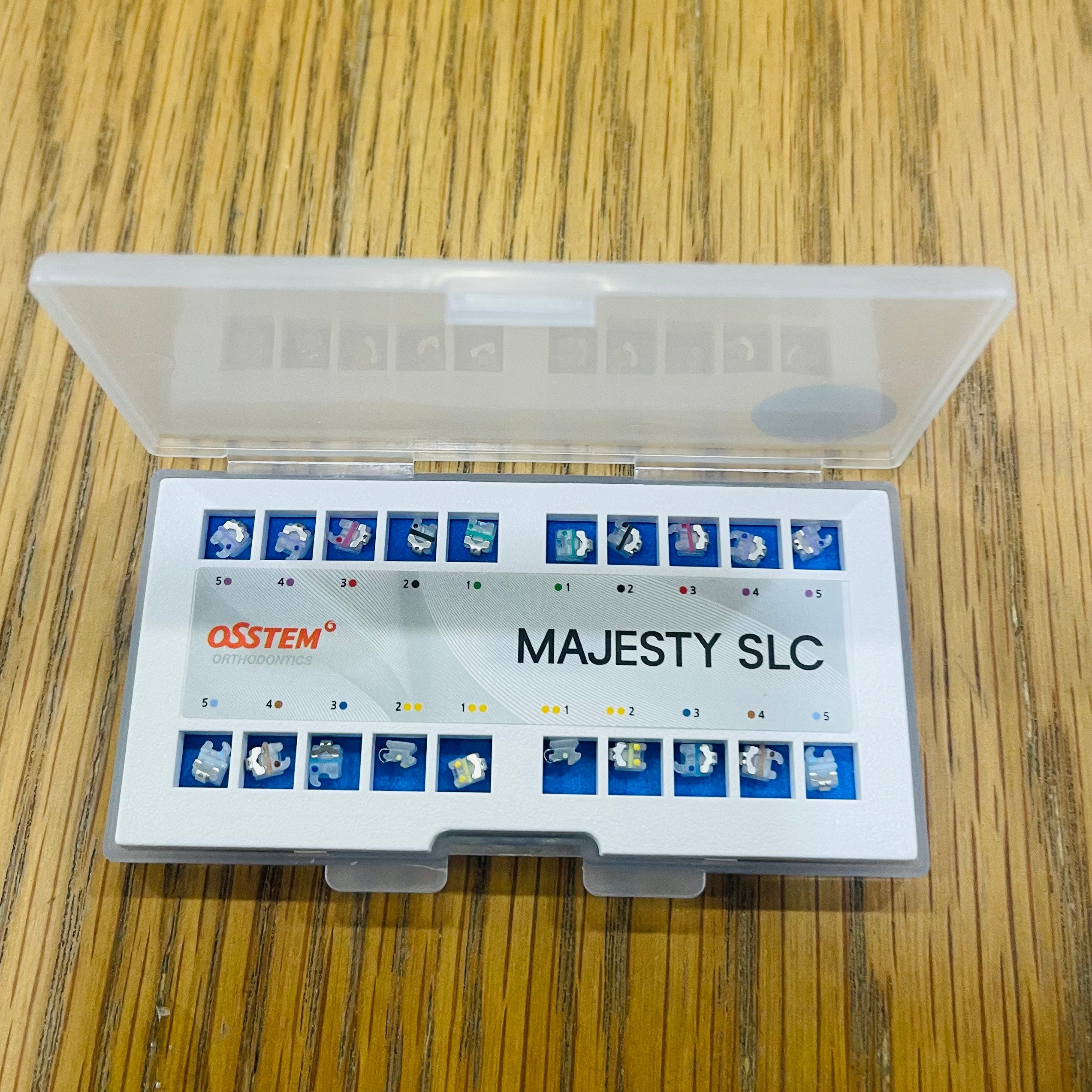 Mắc cài sứ tự buộc MAJESTY SLC - Osstem