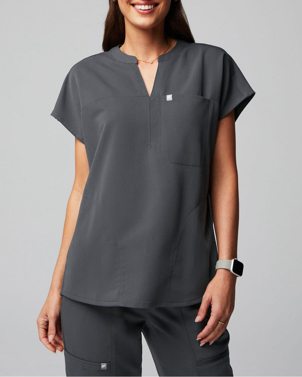 Bộ đồ mổ nữ Evolve Scrub phom rộng hiện đại #49PF2 - 49P Medical Uniform
